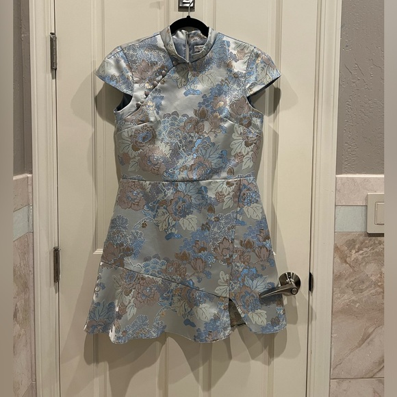 Miss Selfridge
Premium Blue Jacquard Chinese Dress size 8 - Picture 3 of 9